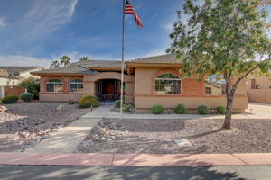 E Hawken Way-004