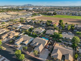 E Hawken Way-065