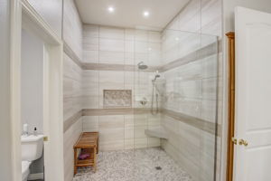 E Hawken Way-040
