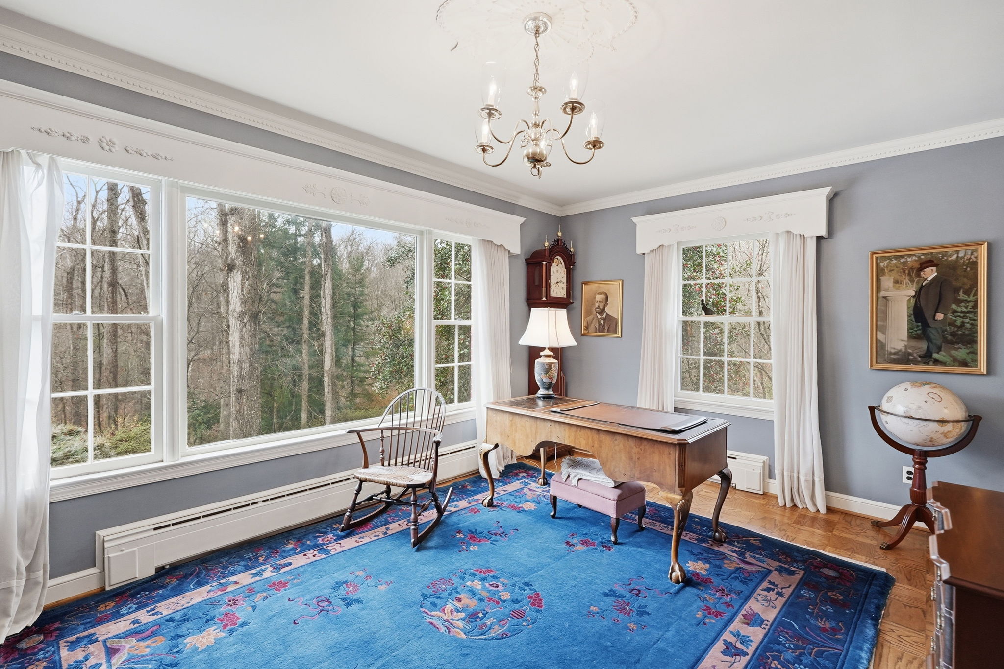Main level bedroom 2 w/ ensuite bath