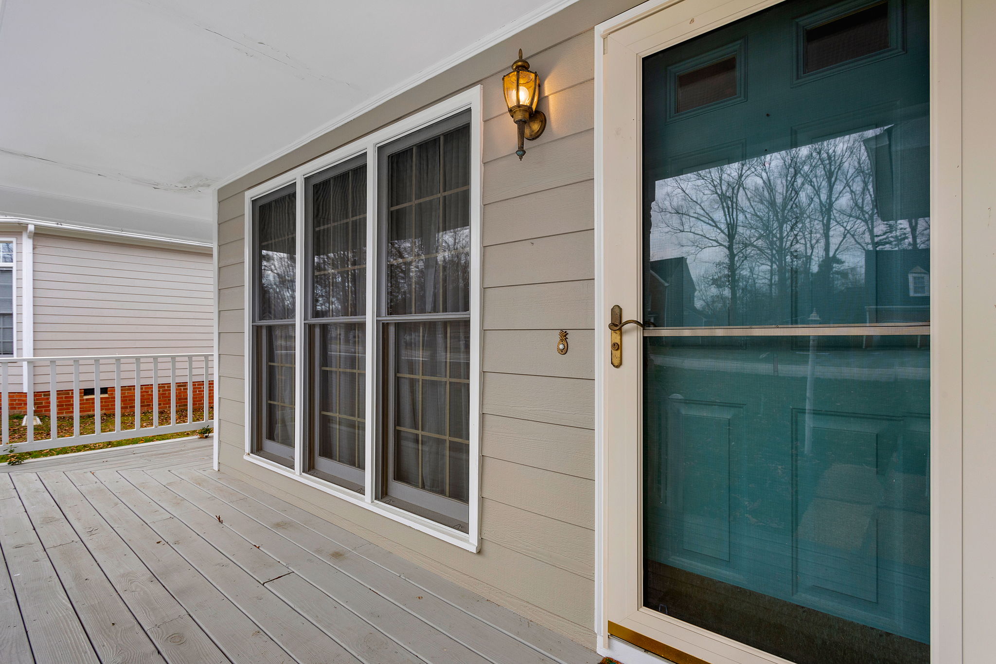 04-Front Porch