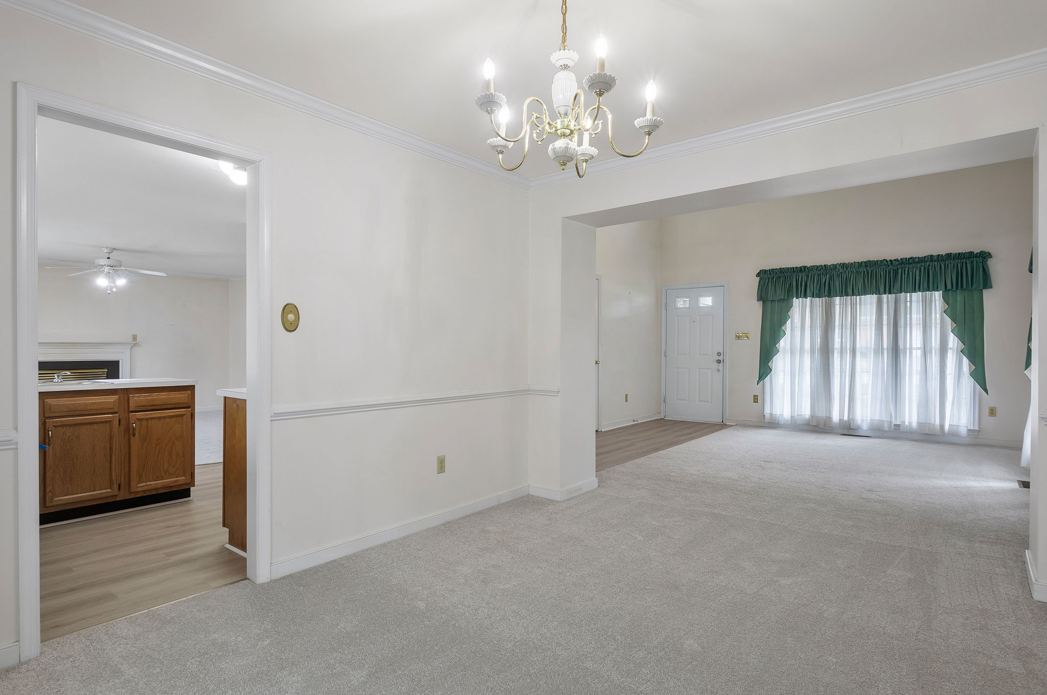 20-Dining Room