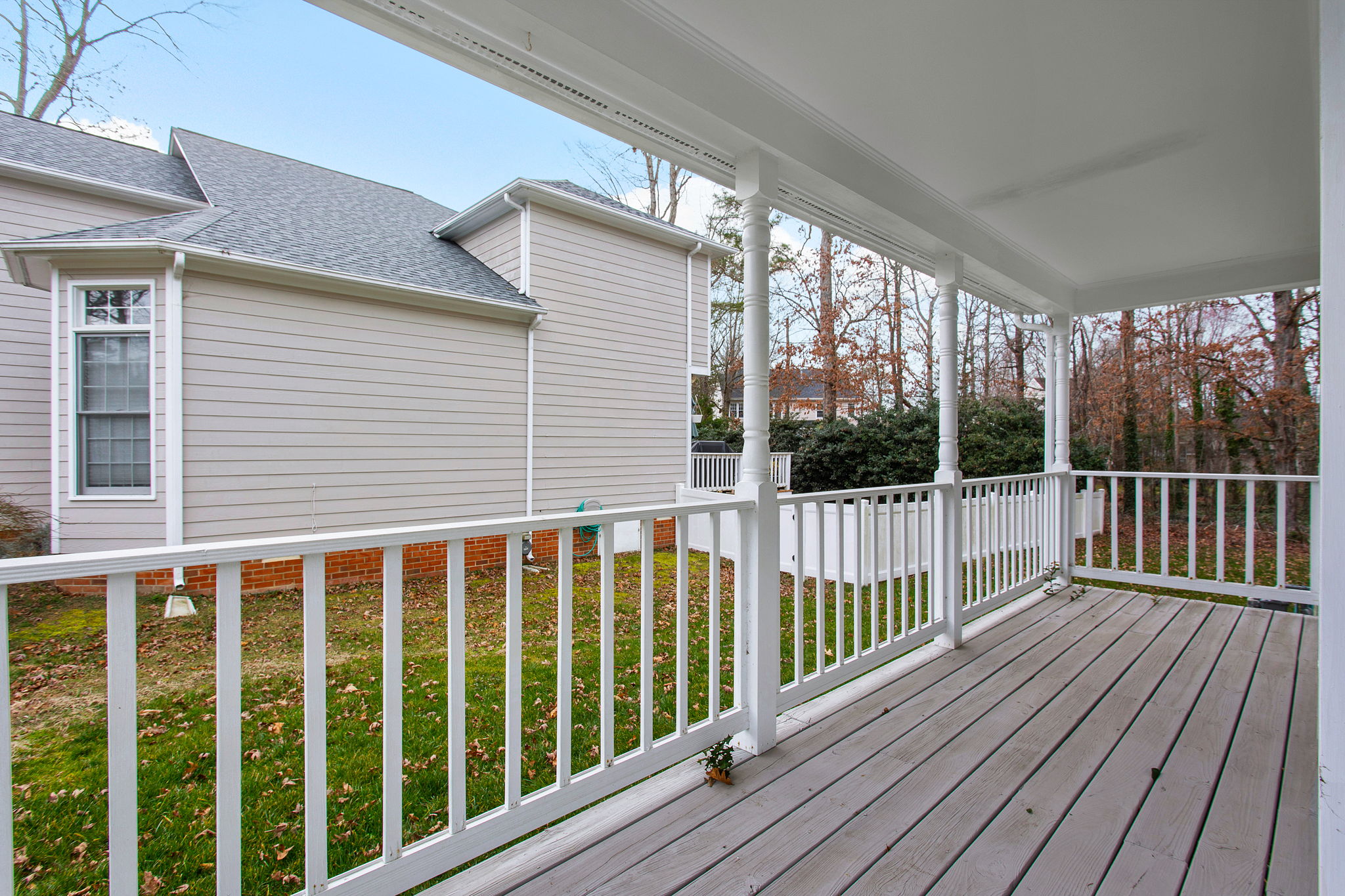 05-Front Porch