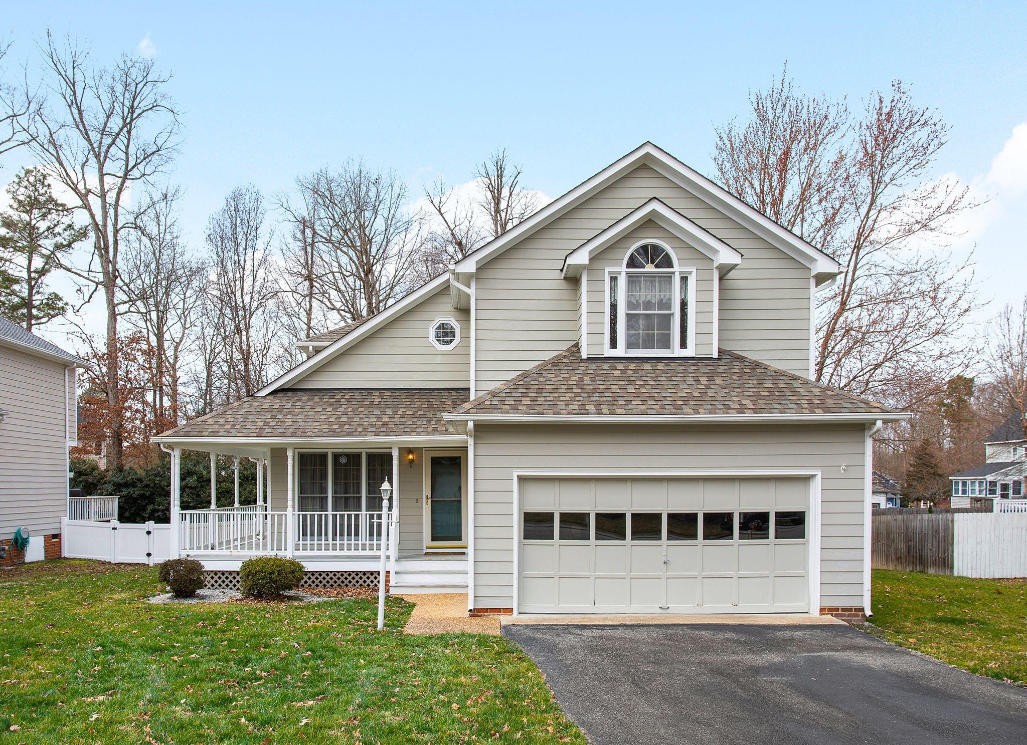 02-Exterior Front