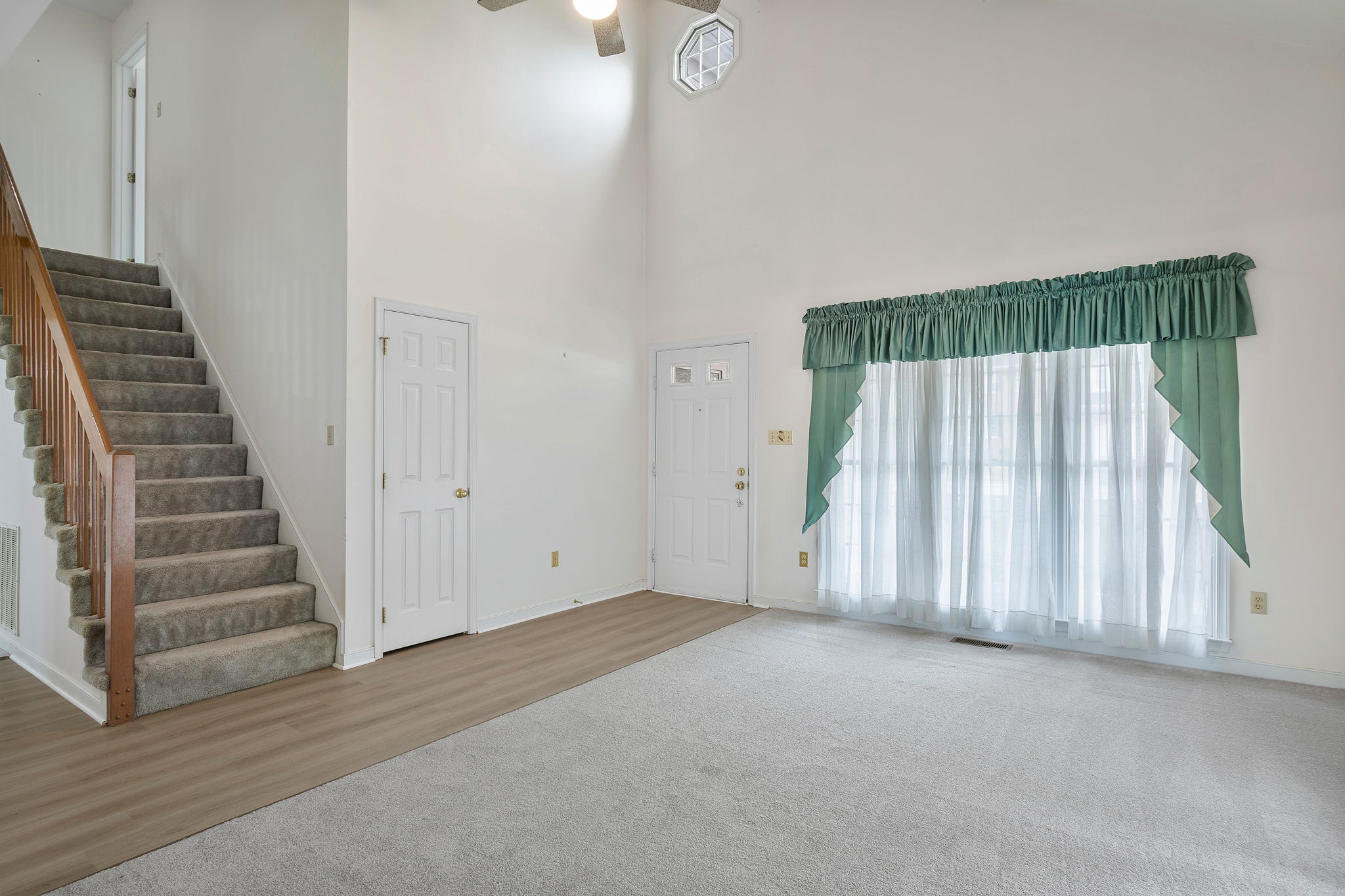 08-Living Room