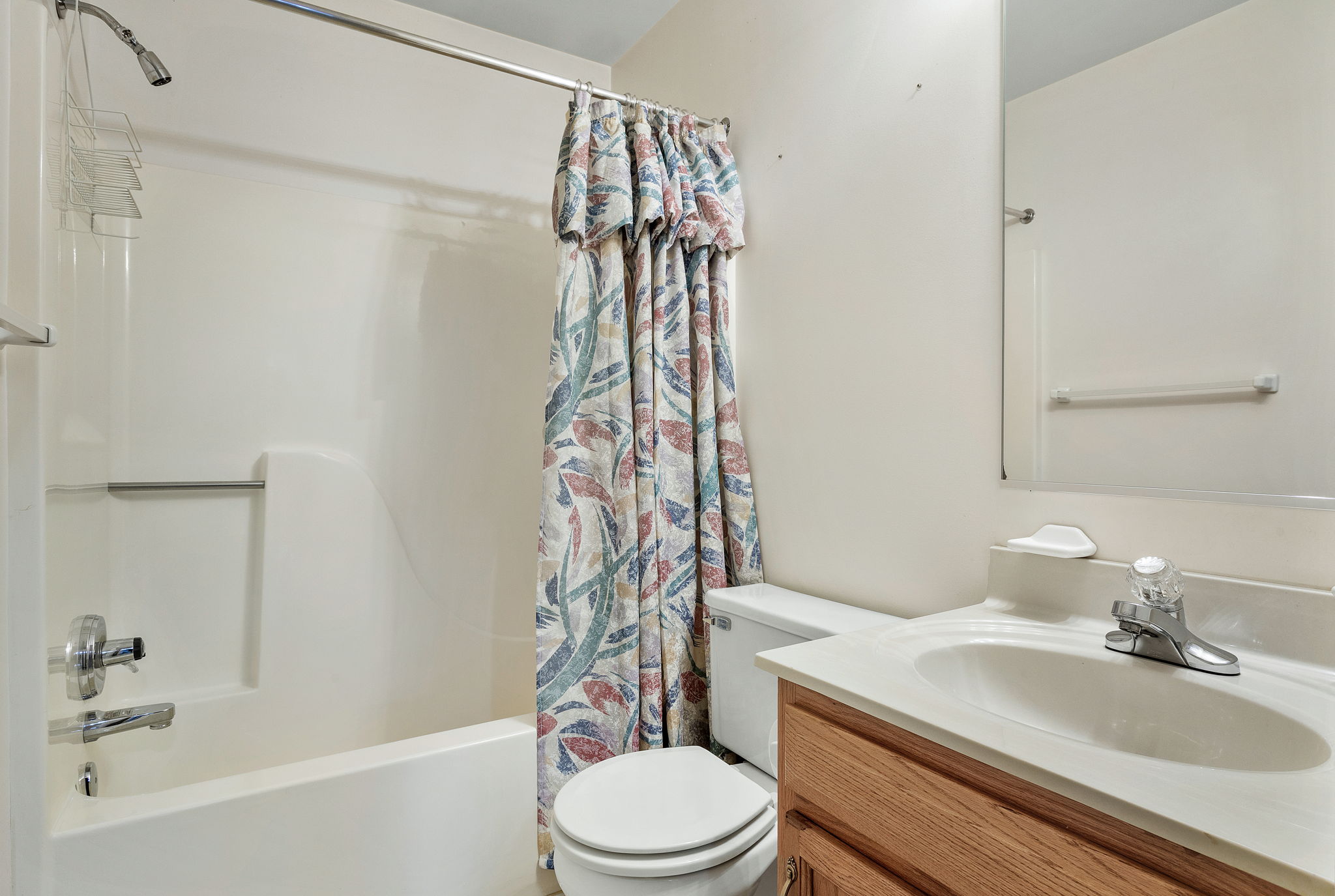 30-Hall Bath