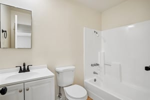 Rosewood Ave-S0107-40.jpg