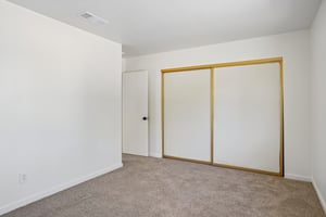 Rosewood Ave-S0107-42.jpg