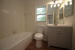 Bathroom2