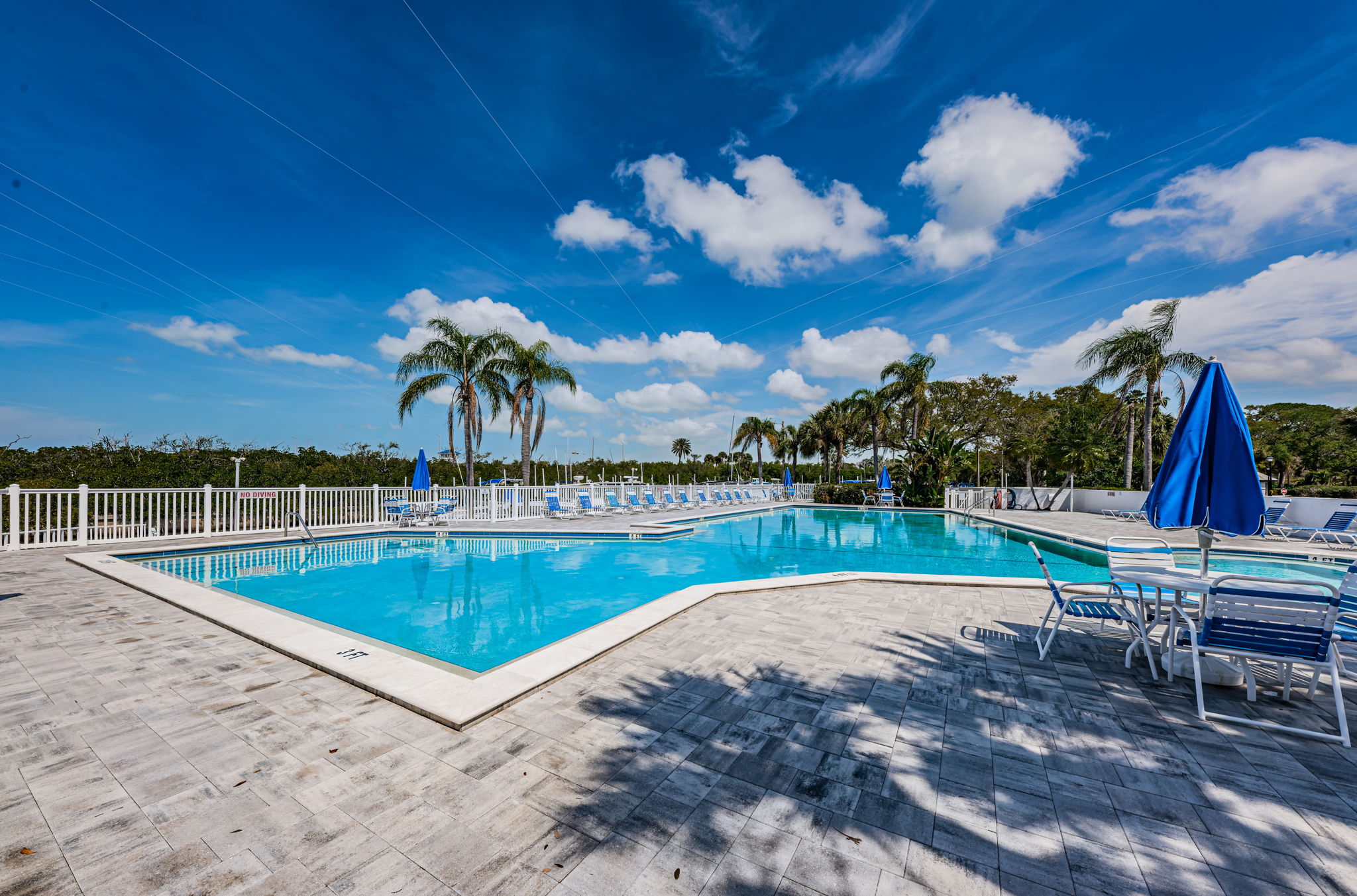 Clubhouse and Pool1p View