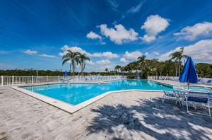 Clubhouse and Pool1p View