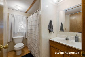  Photo 25