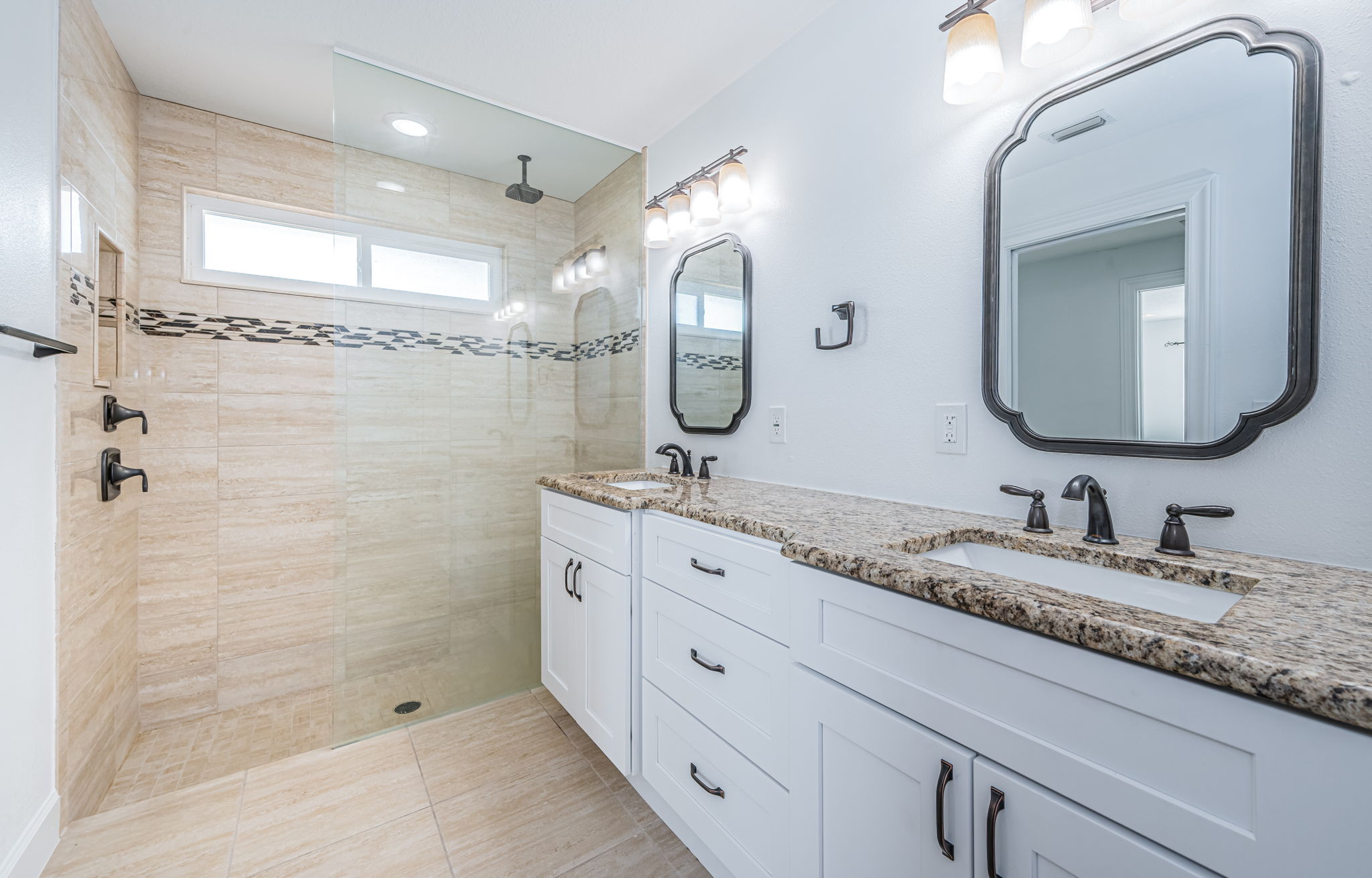 Master Bathroom1a