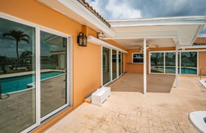 Lanai1