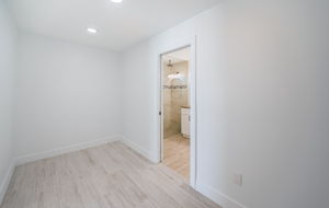 Master Bedroom Closet1a