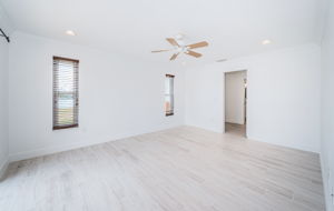 Master Bedroom1b