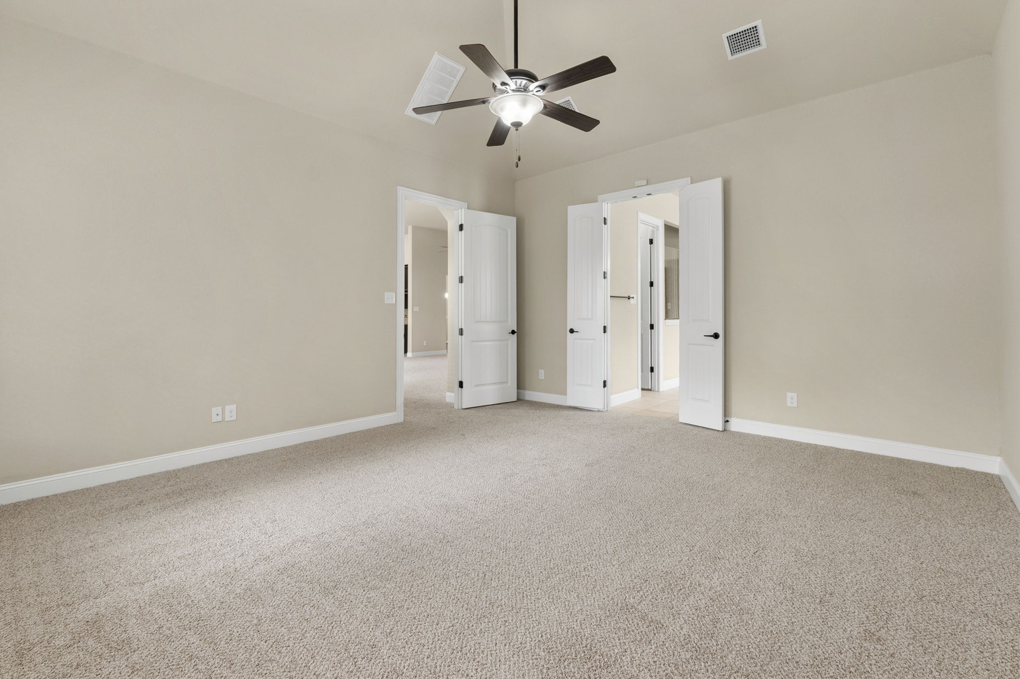 Master Suite and entry to Ensuite