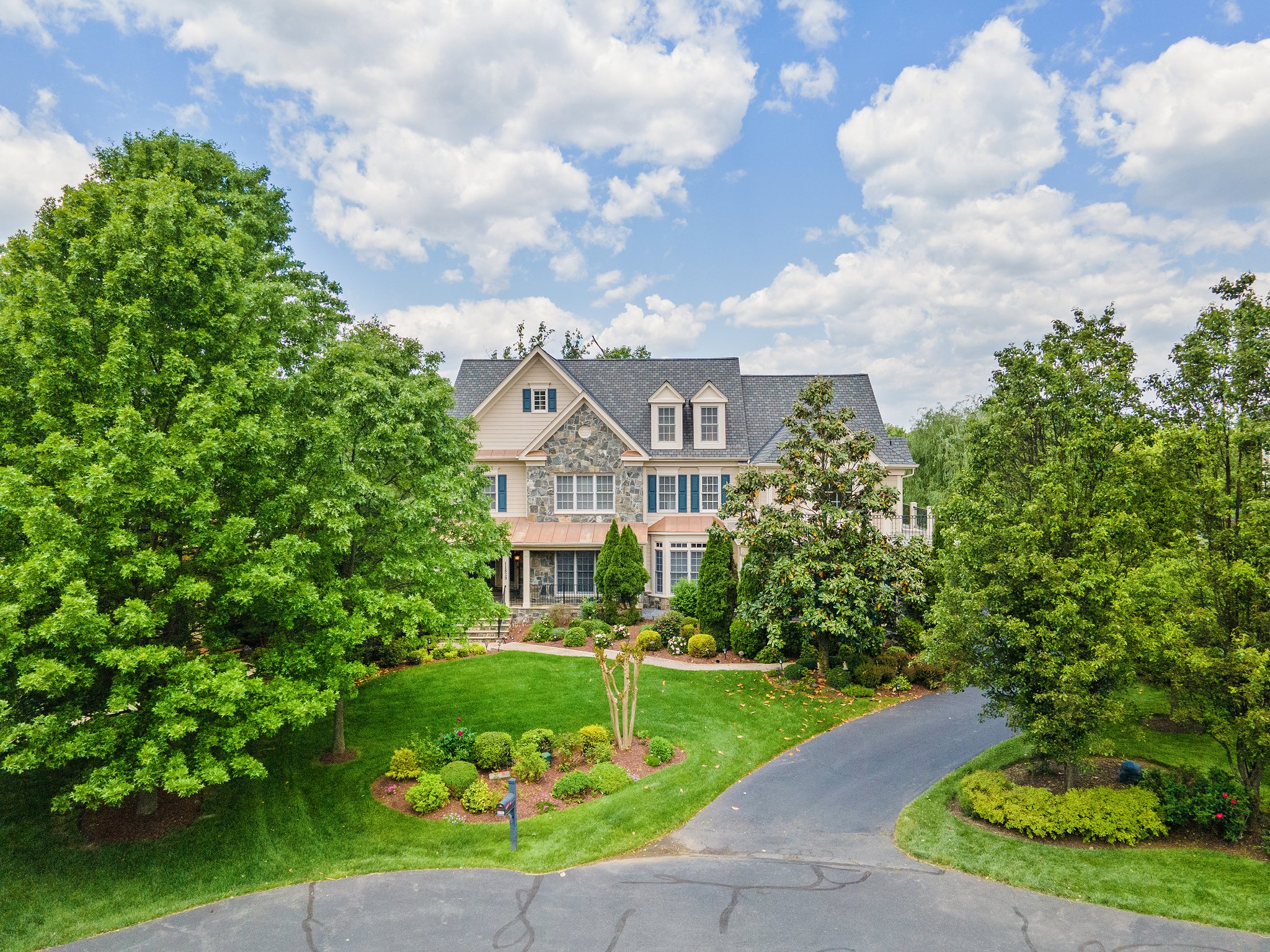 11629 Cedar Chase Rd, Herndon, VA 20170, USA Photo 1