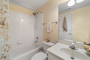 11629 Cedar Chase Rd, Herndon, VA 20170, USA Photo 142