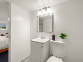 Photo 31