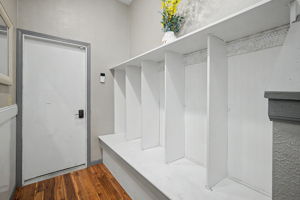  Photo 23