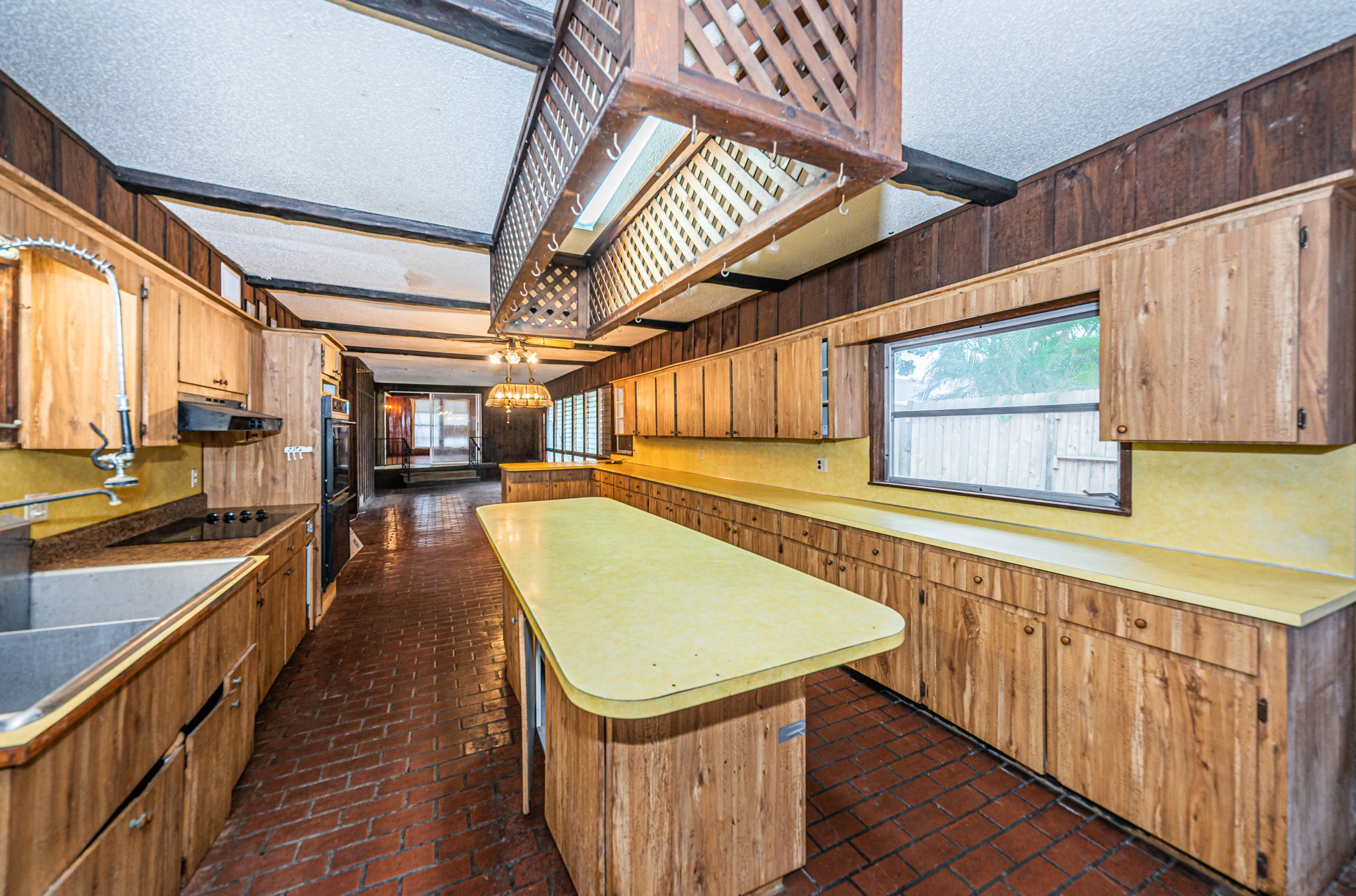 Kitchen1j