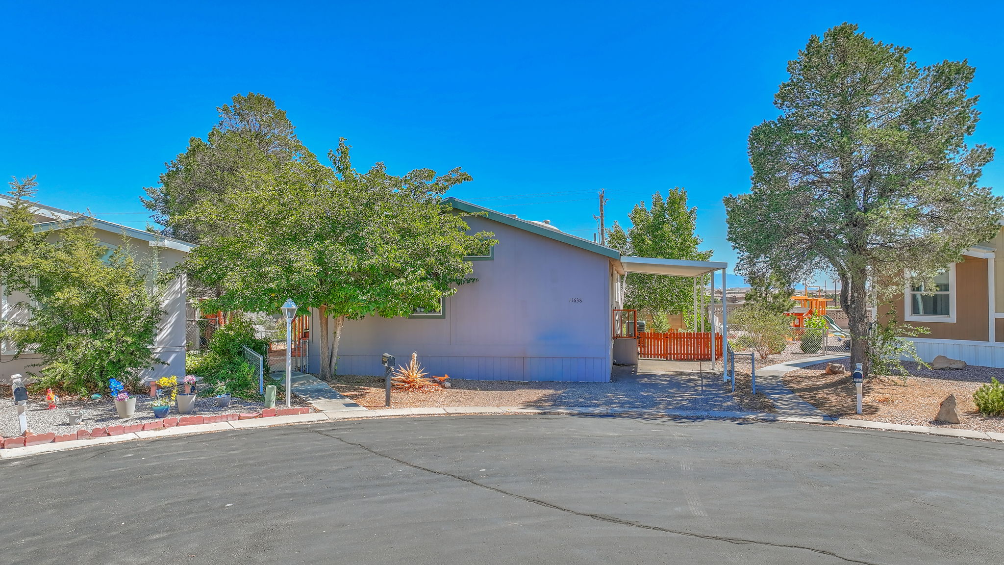  Photo 53