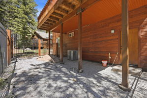 047_F8_11642 Zermatt Dr