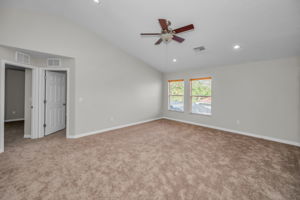 Upper Level Bonus Room1b