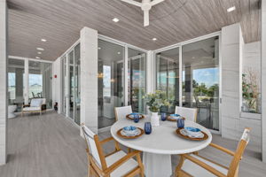 Lanai 3 of 6