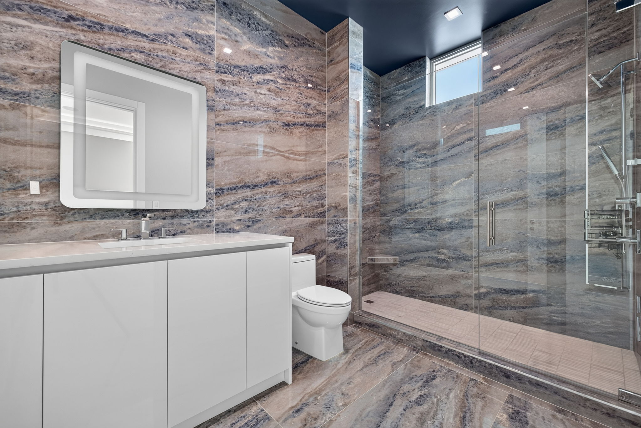 Guest Bathroom 3