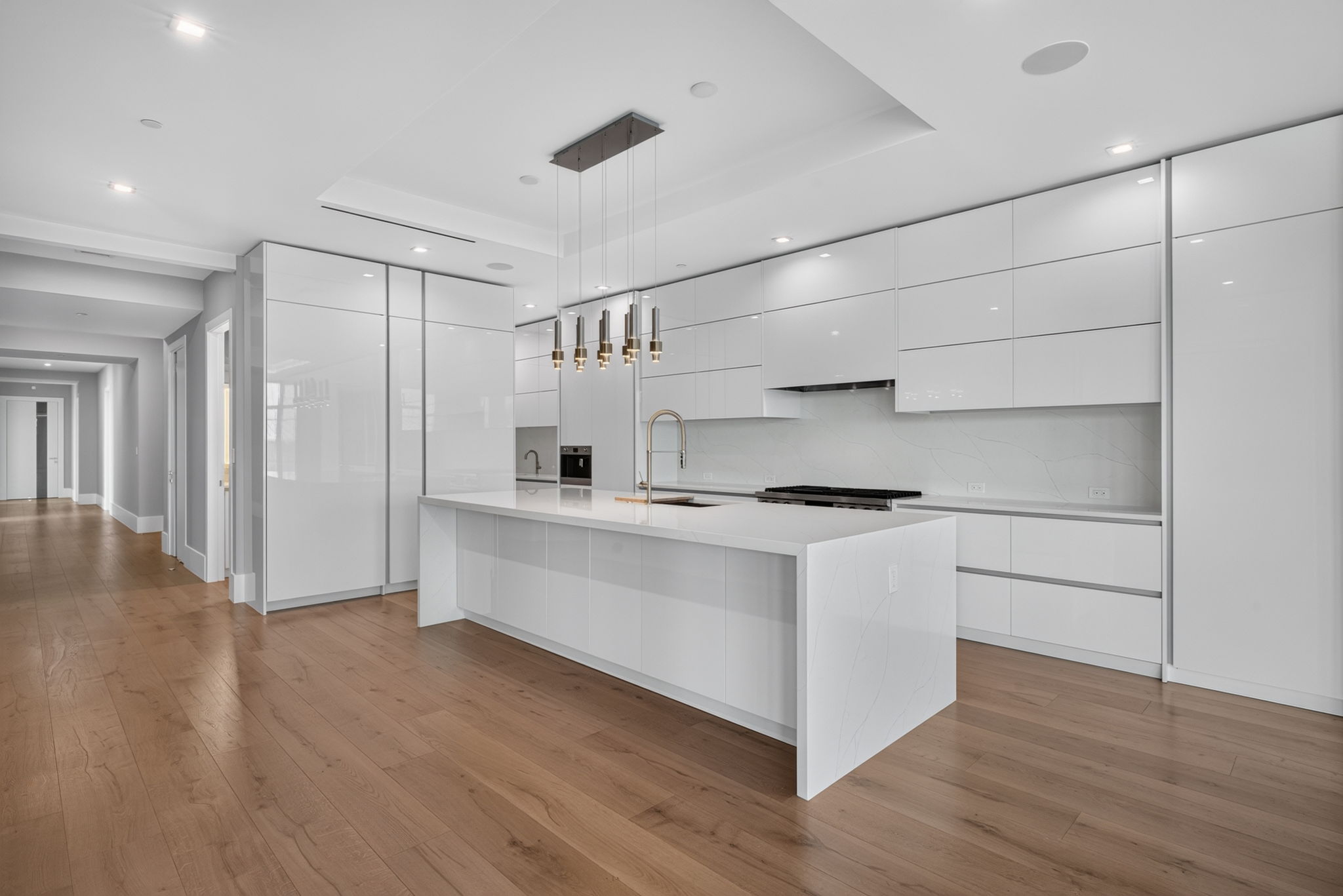 Kitchen 1 of 6