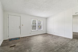 Gilbert St-2106-008.jpg