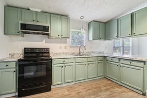 Gilbert St-2106-012.jpg