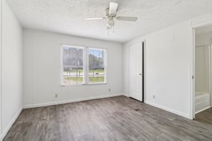 Gilbert St-2106-017.jpg