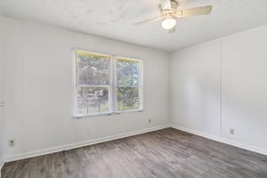 Gilbert St-2106-019.jpg