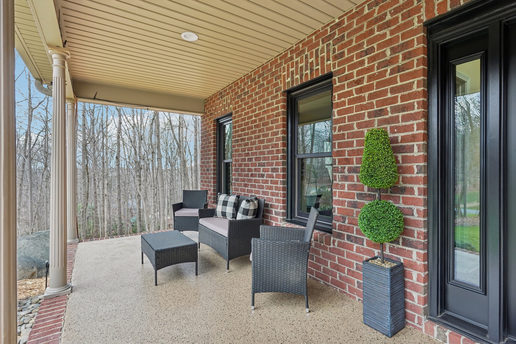 Terrill Ridge Dr-S2301-009.jpg