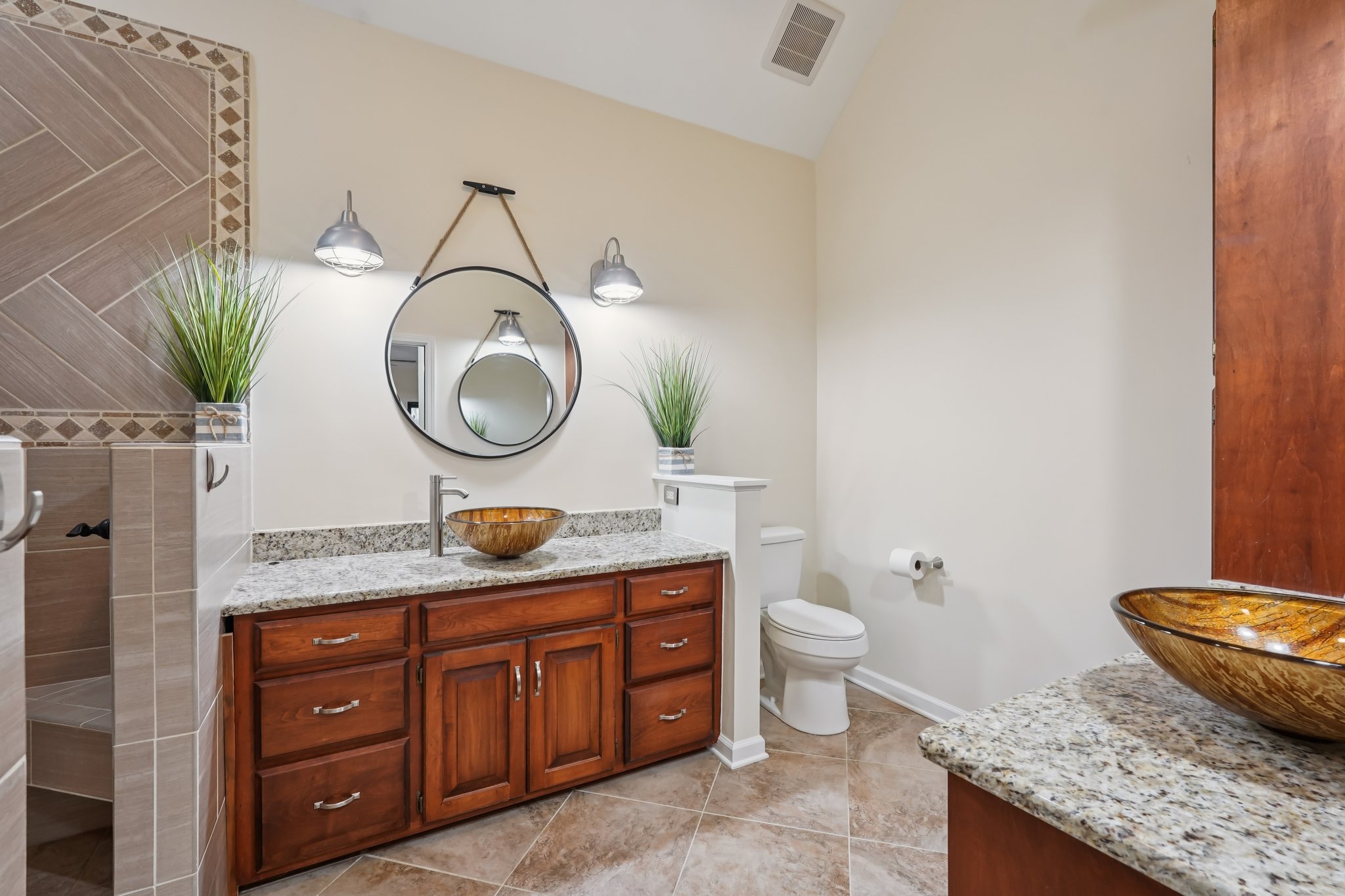 Terrill Ridge Dr-S2301-037.jpg