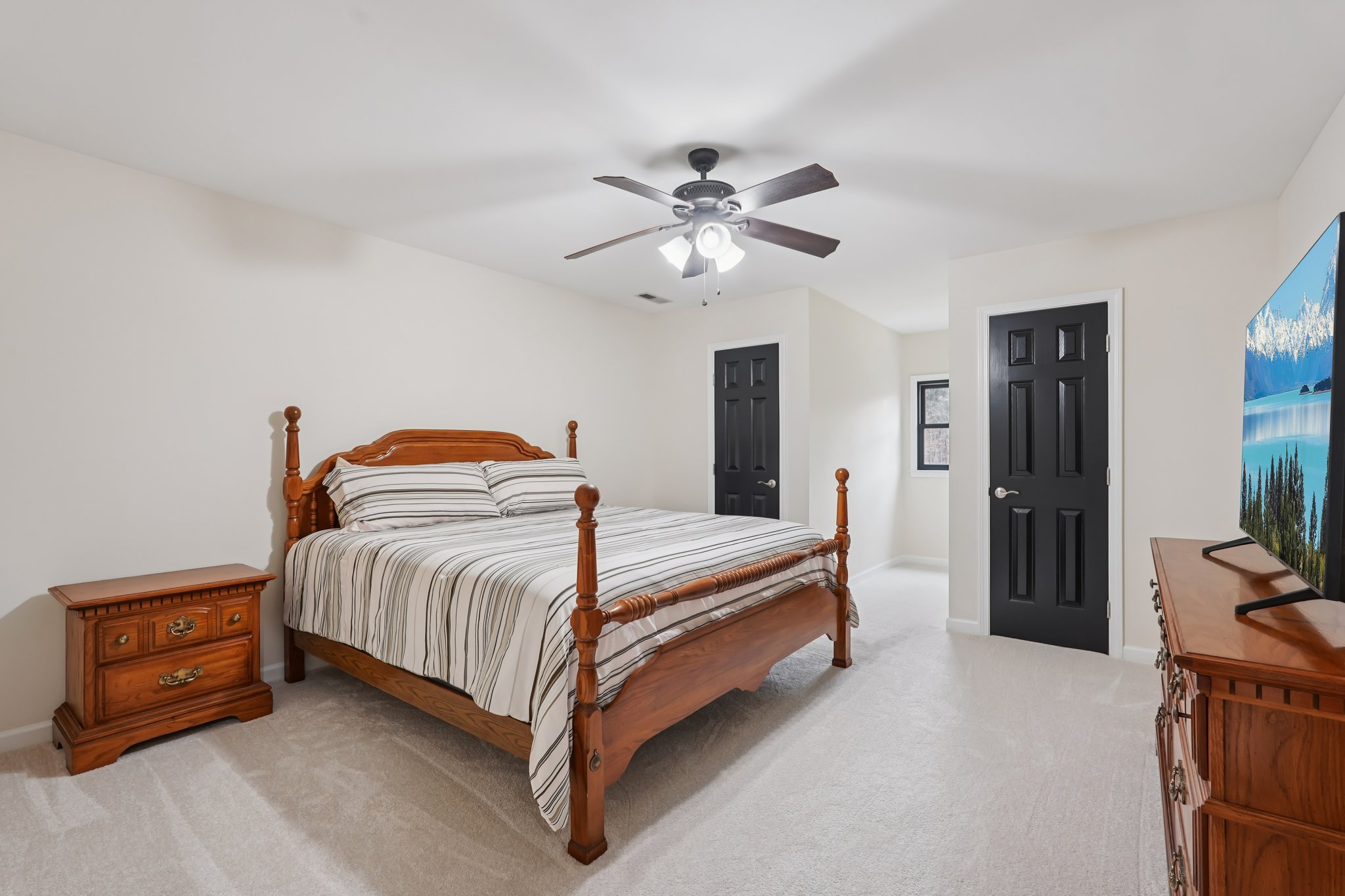 Terrill Ridge Dr-S2301-051.jpg