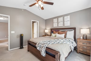1166- 100th Dr NE unit a-S1605-027.jpg
