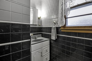  Photo 34