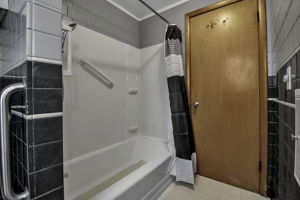  Photo 36