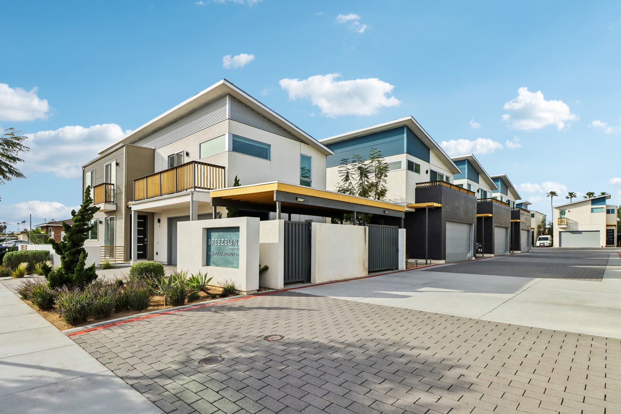 Holly Ave 1-S2502-007.jpg