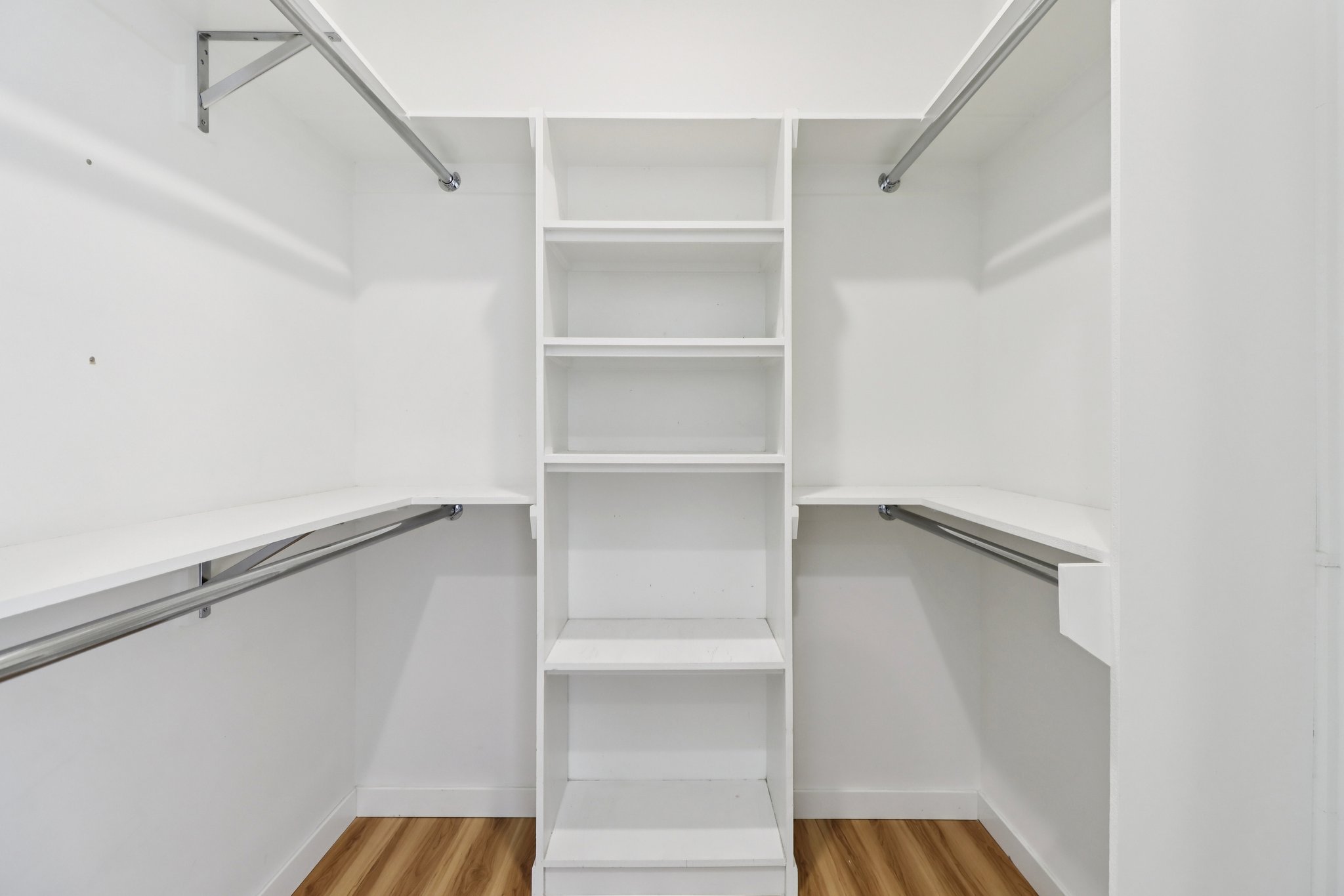 Holly Ave 1-S2502-021.jpg