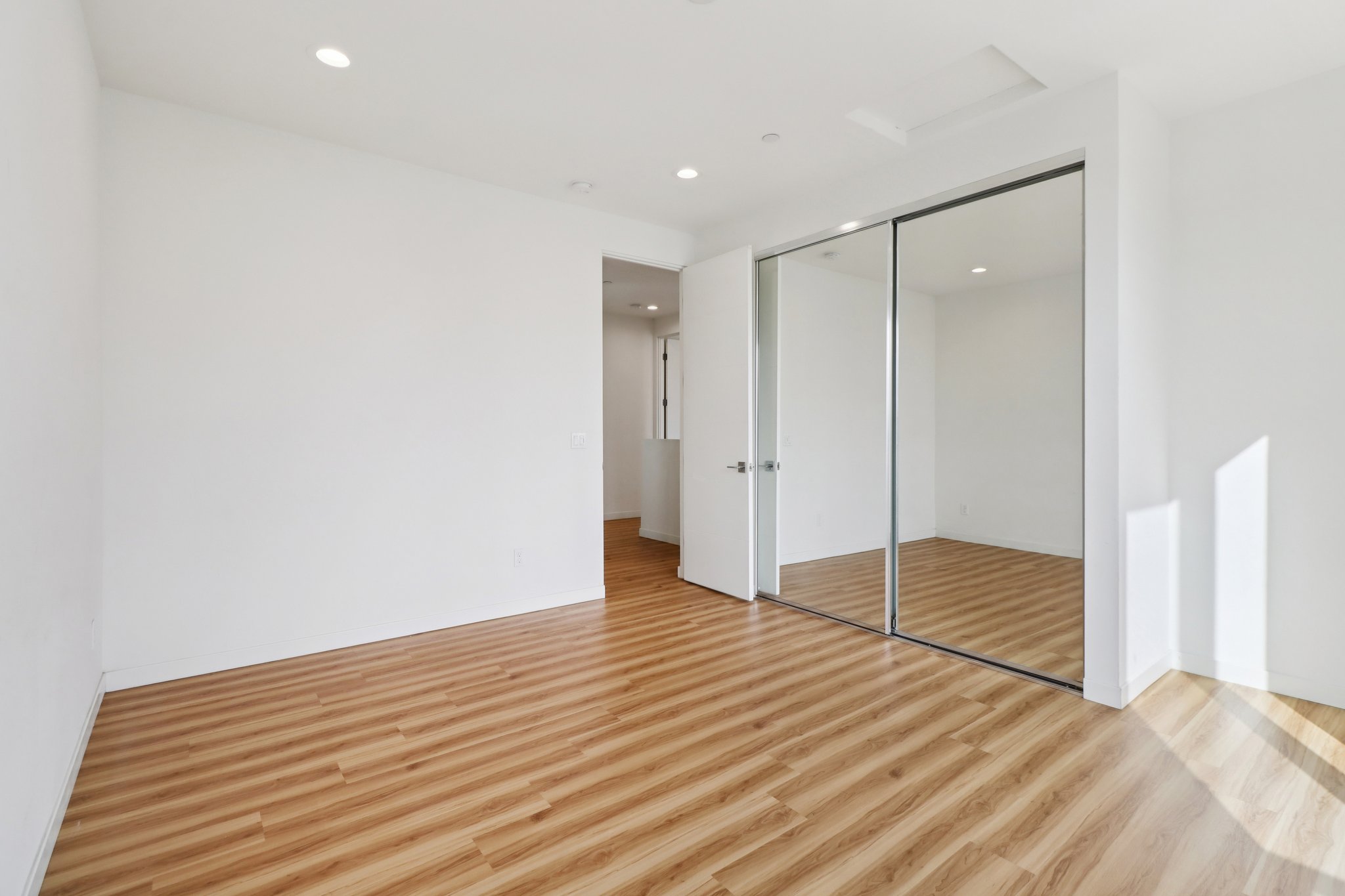 Holly Ave 1-S2502-031.jpg