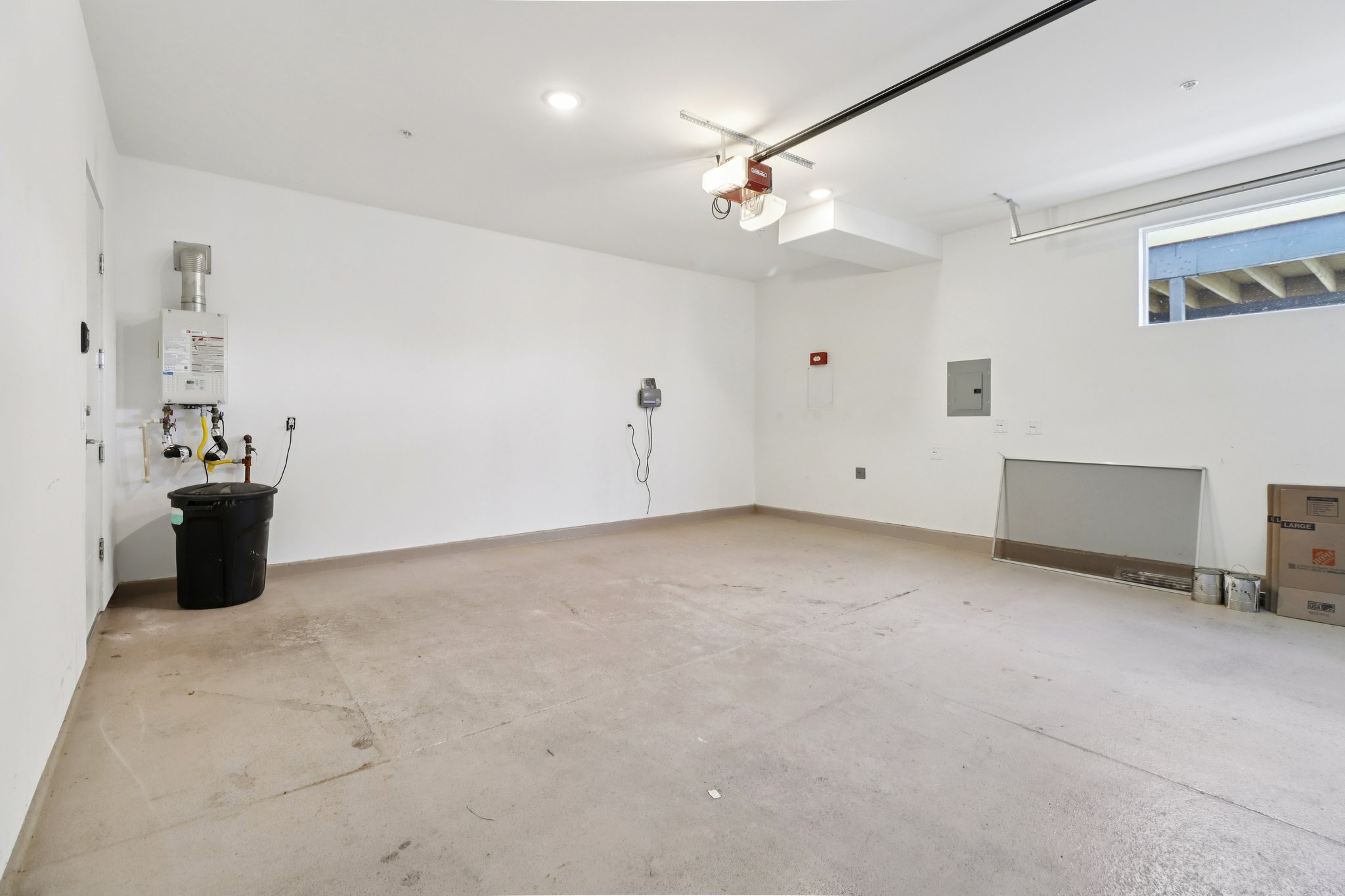 Holly Ave 1-S2502-038.jpg