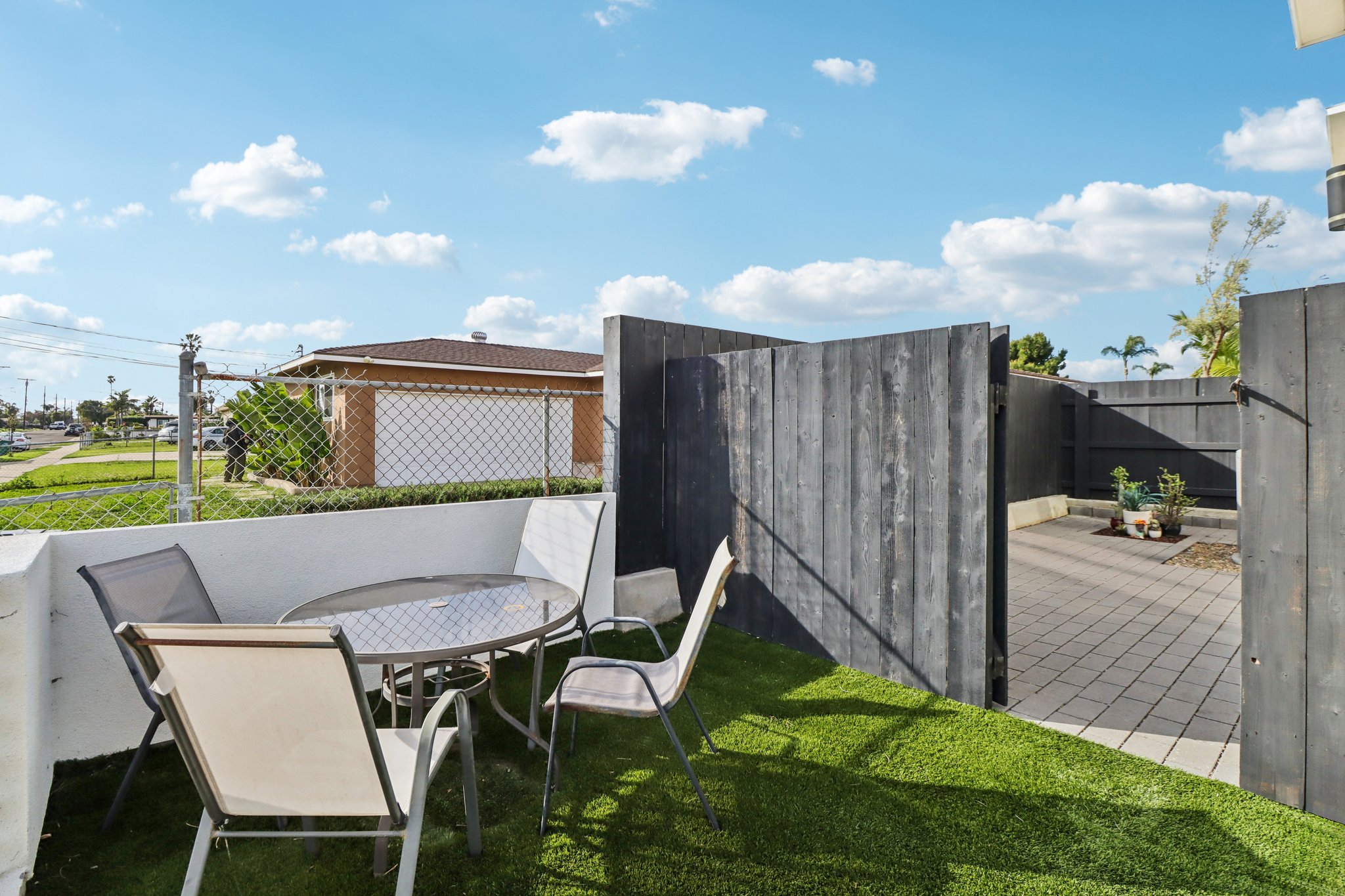 Holly Ave 1-S2502-044.jpg