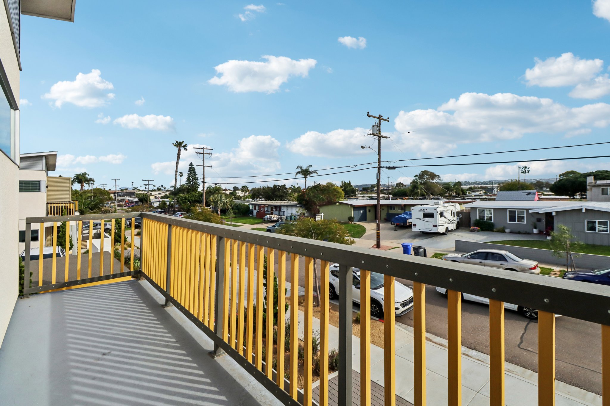 Holly Ave 1-S2502-047.jpg