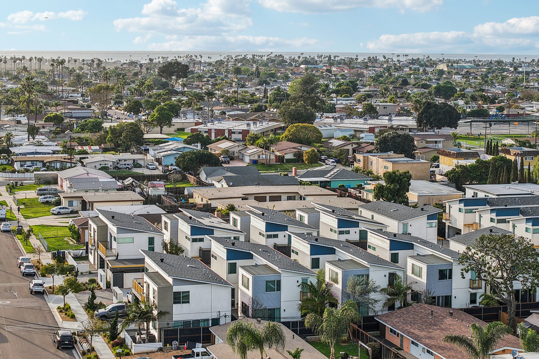 Holly Ave 1-S2502-050.jpg