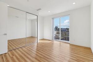 Holly Ave 1-S2502-030.jpg